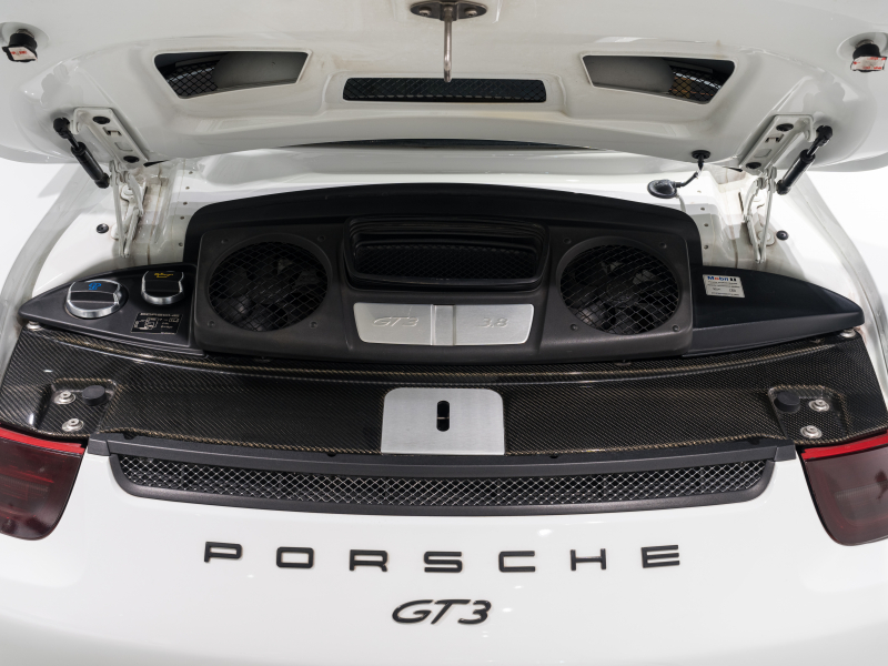 ポルシェ 911(Type991.1) GT3 PDK　2015年ﾓﾃﾞﾙ 並行輸入 左H 4wayｽﾎﾟｰﾂｼｰﾄ ﾃﾞｨｽﾌﾟﾚｲｵｰﾃﾞｨｵ Bｶﾒﾗ ｶｽﾀﾑﾍｯﾄﾞﾗｲﾄ Shark Werks Track Exhaust ASRﾊﾞﾙﾌﾞｺﾝﾄﾛｰﾗｰ 純正20AW