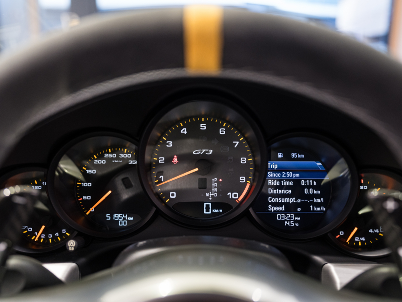 ポルシェ 911(Type991.1) GT3 PDK　2015年ﾓﾃﾞﾙ 並行輸入 左H 4wayｽﾎﾟｰﾂｼｰﾄ ﾃﾞｨｽﾌﾟﾚｲｵｰﾃﾞｨｵ Bｶﾒﾗ ｶｽﾀﾑﾍｯﾄﾞﾗｲﾄ Shark Werks Track Exhaust ASRﾊﾞﾙﾌﾞｺﾝﾄﾛｰﾗｰ 純正20AW