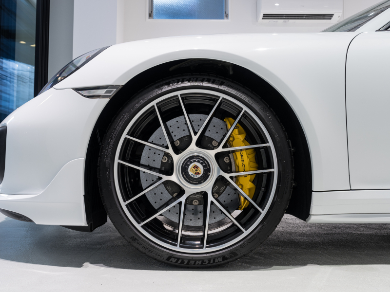 ポルシェ 911(Type991.2) ﾀｰﾎﾞS ｽﾎﾟｰﾂｸﾛﾉPKG　正規D車 ﾀｰﾎﾞｴｱﾛｷｯﾄ 黒革 ｼｰﾄﾋｰﾀｰ&ﾍﾞﾝﾁﾚｰﾀｰ ｻﾝﾙｰﾌ PCMﾅﾋﾞ TVﾁｭｰﾅｰ ﾘﾊﾞｰｼﾝｸﾞｶﾒﾗ ﾚｰﾝﾁｪﾝｼﾞA Carplay PCCB BOSEｻｳﾝﾄﾞ OPｶﾗｰ　2年保証付