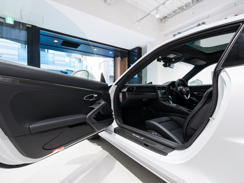 ポルシェ 911(Type991.2) ﾀｰﾎﾞS ｽﾎﾟｰﾂｸﾛﾉPKG　正規D車 ﾀｰﾎﾞｴｱﾛｷｯﾄ 黒革 ｼｰﾄﾋｰﾀｰ&ﾍﾞﾝﾁﾚｰﾀｰ ｻﾝﾙｰﾌ PCMﾅﾋﾞ TVﾁｭｰﾅｰ ﾘﾊﾞｰｼﾝｸﾞｶﾒﾗ ﾚｰﾝﾁｪﾝｼﾞA Carplay PCCB BOSEｻｳﾝﾄﾞ OPｶﾗｰ　2年保証付