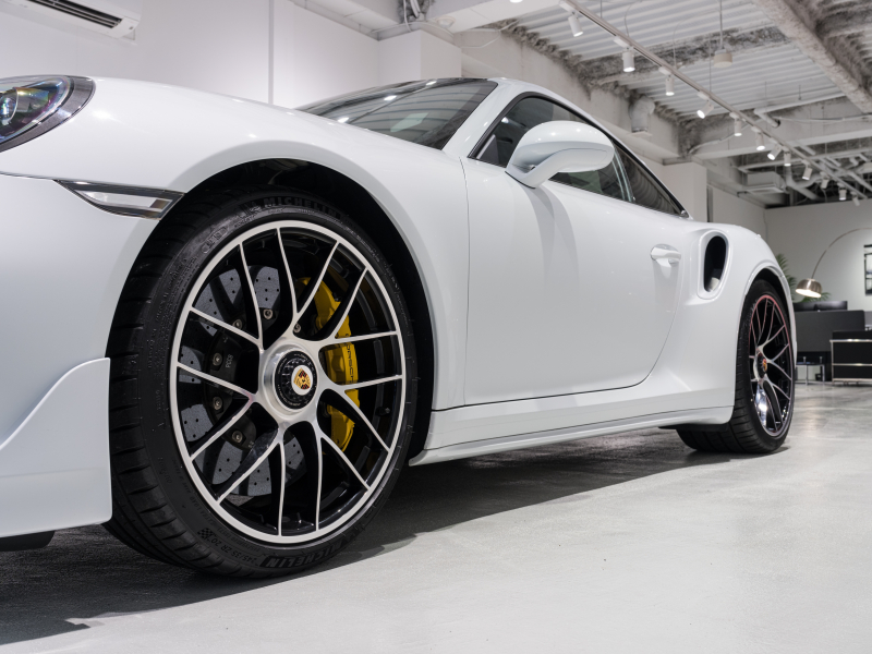 ポルシェ 911(Type991.2) ﾀｰﾎﾞS ｽﾎﾟｰﾂｸﾛﾉPKG　正規D車 ﾀｰﾎﾞｴｱﾛｷｯﾄ 黒革 ｼｰﾄﾋｰﾀｰ&ﾍﾞﾝﾁﾚｰﾀｰ ｻﾝﾙｰﾌ PCMﾅﾋﾞ TVﾁｭｰﾅｰ ﾘﾊﾞｰｼﾝｸﾞｶﾒﾗ ﾚｰﾝﾁｪﾝｼﾞA Carplay PCCB BOSEｻｳﾝﾄﾞ OPｶﾗｰ　2年保証付