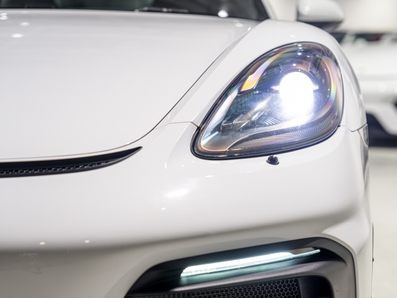 ポルシェ 718 ケイマン GT4 6MT ｸﾛﾉPKG　正規D車 右H ﾚｻﾞｰｲﾝﾃﾘｱ PCMﾅﾋﾞ Bｶﾒﾗ CarPlay ｷｾﾉﾝPDLS ｽﾎﾟｰﾂEX ﾍﾟｲﾝﾄｲﾝﾃﾘｱ 純正20AW