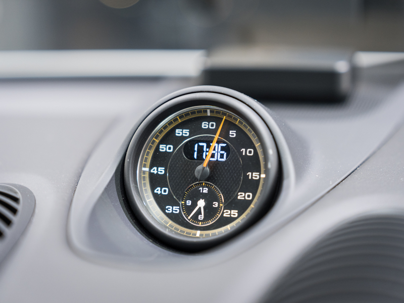 ポルシェ 718 ケイマン GT4 6MT ｸﾛﾉPKG　正規D車 右H ﾚｻﾞｰｲﾝﾃﾘｱ PCMﾅﾋﾞ Bｶﾒﾗ CarPlay ｷｾﾉﾝPDLS ｽﾎﾟｰﾂEX ﾍﾟｲﾝﾄｲﾝﾃﾘｱ 純正20AW