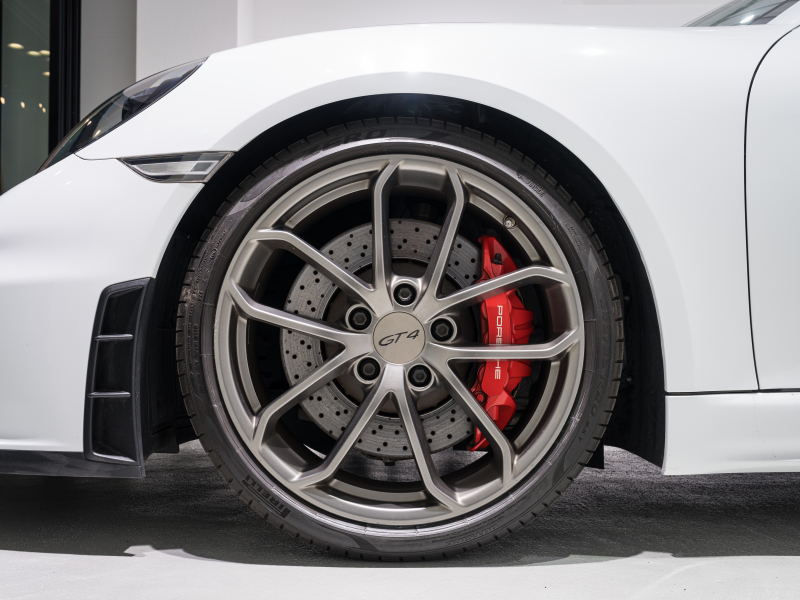 ポルシェ 718 ケイマン GT4 6MT ｸﾛﾉPKG　正規D車 右H ﾚｻﾞｰｲﾝﾃﾘｱ PCMﾅﾋﾞ Bｶﾒﾗ CarPlay ｷｾﾉﾝPDLS ｽﾎﾟｰﾂEX ﾍﾟｲﾝﾄｲﾝﾃﾘｱ 純正20AW