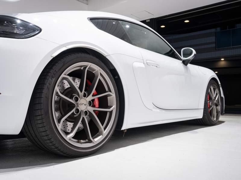 ポルシェ 718 ケイマン GT4 6MT ｸﾛﾉPKG　正規D車 右H ﾚｻﾞｰｲﾝﾃﾘｱ PCMﾅﾋﾞ Bｶﾒﾗ CarPlay ｷｾﾉﾝPDLS ｽﾎﾟｰﾂEX ﾍﾟｲﾝﾄｲﾝﾃﾘｱ 純正20AW