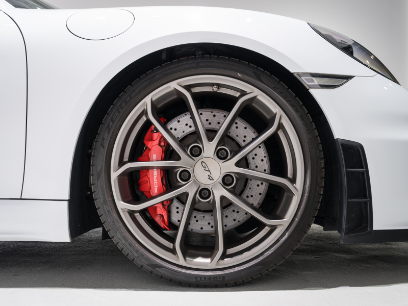 ポルシェ 718 ケイマン GT4 6MT ｸﾛﾉPKG　正規D車 右H ﾚｻﾞｰｲﾝﾃﾘｱ PCMﾅﾋﾞ Bｶﾒﾗ CarPlay ｷｾﾉﾝPDLS ｽﾎﾟｰﾂEX ﾍﾟｲﾝﾄｲﾝﾃﾘｱ 純正20AW