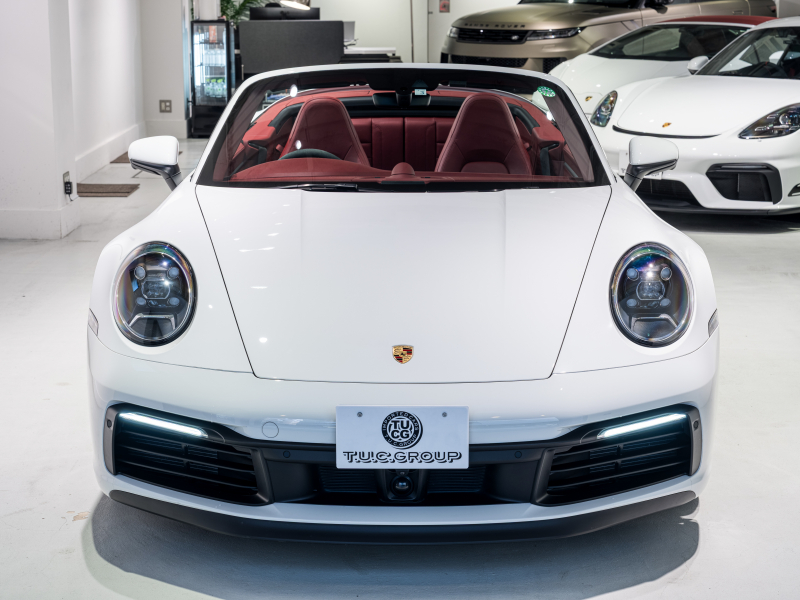 ポルシェ 911(Type992) ｶﾚﾗS ｶﾌﾞﾘｵﾚ　正規D車 ﾎﾞﾙﾄﾞｰﾚｯﾄﾞﾌﾙﾚｻﾞｰ ｼｰﾄﾍﾞﾝﾁﾚｰｼｮﾝ 純正PCM BOSEｻｳﾝﾄﾞ ACC ｽﾎﾟｰﾂｴｷｿﾞｰｽﾄ 20&21ｲﾝﾁAW　2年保証
