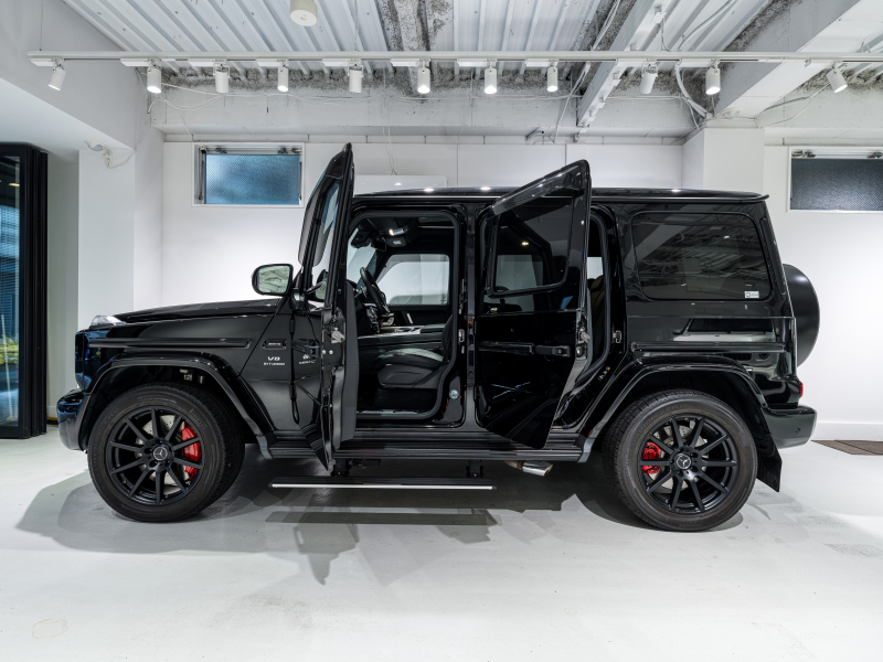 AMG Gクラス G63 AMGﾚｻﾞｰｴｸｽｸﾙｰｼﾌﾞPKG　正規D車 Meｺﾈｸﾄ 黒革 ｻﾝﾙｰﾌ 純正ﾅﾋﾞTV Burmester AMGﾊﾟﾌｫｰﾏﾝｽEX AMG20ｲﾝﾁAW 電動ｻｲﾄﾞｽﾃｯﾌﾟ　2年保証