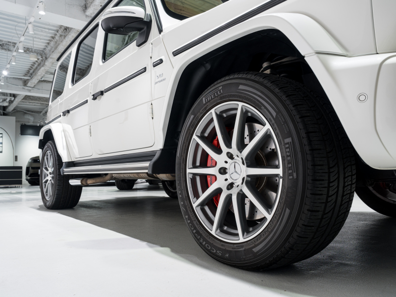 AMG Gクラス G63 AMGﾚｻﾞｰｴｸｽｸﾙｰｼﾌﾞPKG　正規D車 右H Meｺﾈｸﾄ ﾏｷｱｰﾄﾍﾞｰｼﾞｭ革 ｻﾝﾙｰﾌ 純正ﾅﾋﾞTV Burmester AMGﾊﾟﾌｫｰﾏﾝｽEX AMG20ｲﾝﾁAW　2年保証付