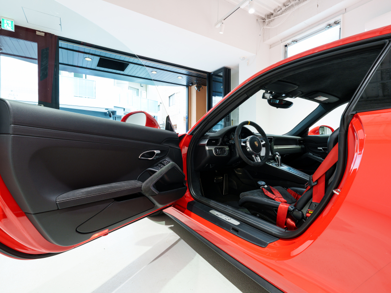 ポルシェ 911(Type911) GT3 ｸﾗﾌﾞｽﾎﾟｰﾂ&ｽﾎﾟｰﾂｸﾛﾉPKG　正規D車 対策済E/G ｽﾎﾟｰﾂﾊﾞｹｯﾄｼｰﾄ 純正ﾅﾋﾞTV ﾊﾞｯｸｶﾒﾗ ｽﾎﾟｰﾂｴｷｿﾞｰｽﾄ 純正20AW