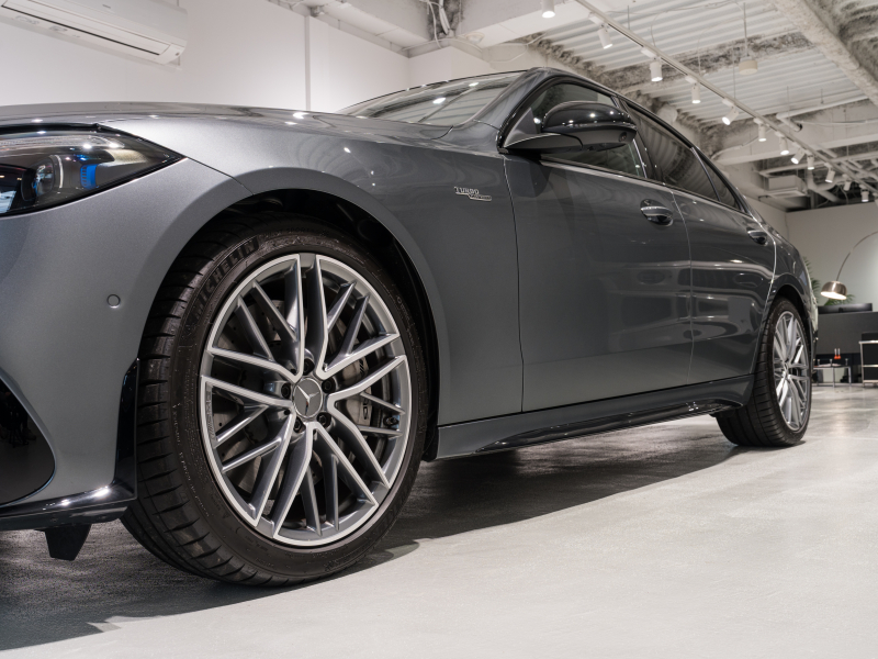AMG Cクラス C43 4MATIC　現行ﾓﾃﾞﾙ 左H 1ｵｰﾅｰ ｼｴﾅﾌﾞﾗｳﾝﾚｻﾞｰ ｼｰﾄﾋｰﾀｰ ﾍﾞﾝﾁﾚｰﾀｰ ﾊﾟﾉﾗﾏSR 純正ARﾅﾋﾞ Burmester3D 純正19AW　新車保証継承可
