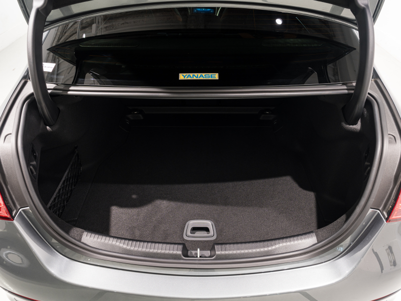 AMG Cクラス C43 4MATIC　現行ﾓﾃﾞﾙ 左H 1ｵｰﾅｰ ｼｴﾅﾌﾞﾗｳﾝﾚｻﾞｰ ｼｰﾄﾋｰﾀｰ ﾍﾞﾝﾁﾚｰﾀｰ ﾊﾟﾉﾗﾏSR 純正ARﾅﾋﾞ Burmester3D 純正19AW　新車保証継承可