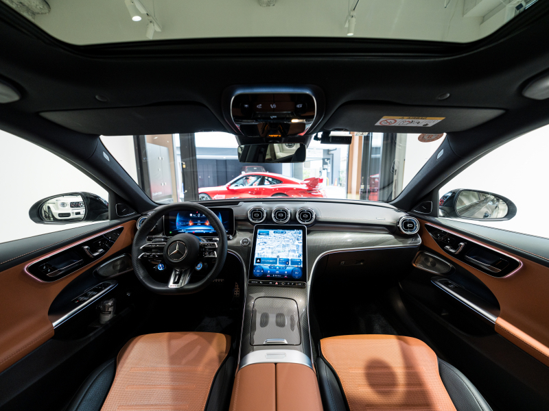 AMG Cクラス C43 4MATIC　現行ﾓﾃﾞﾙ 左H 1ｵｰﾅｰ ｼｴﾅﾌﾞﾗｳﾝﾚｻﾞｰ ｼｰﾄﾋｰﾀｰ ﾍﾞﾝﾁﾚｰﾀｰ ﾊﾟﾉﾗﾏSR 純正ARﾅﾋﾞ Burmester3D 純正19AW　新車保証継承可