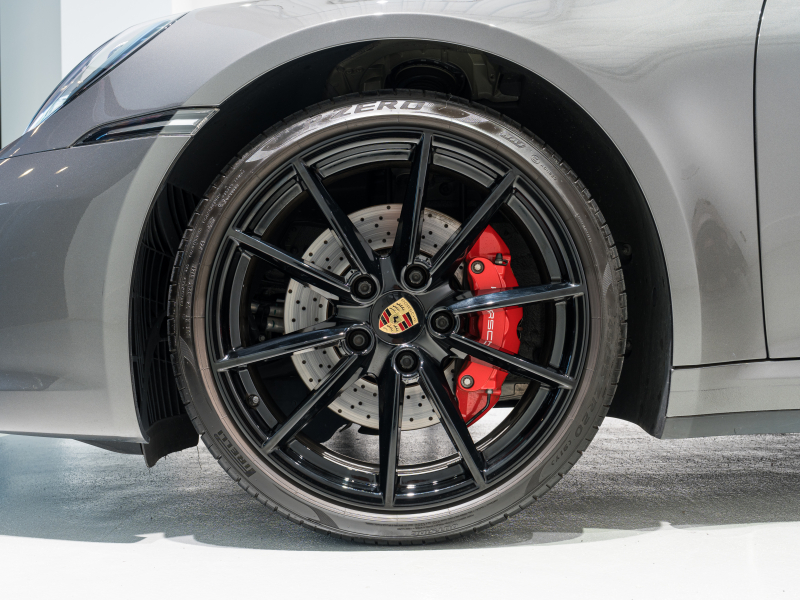 ポルシェ 911(Type992) カレラS 正規D車 エントリードライブ 14wayベージュ革シート 純正PCM BOSEサウンド ACC スポーツエキゾースト 20&21インチAW 2年保証