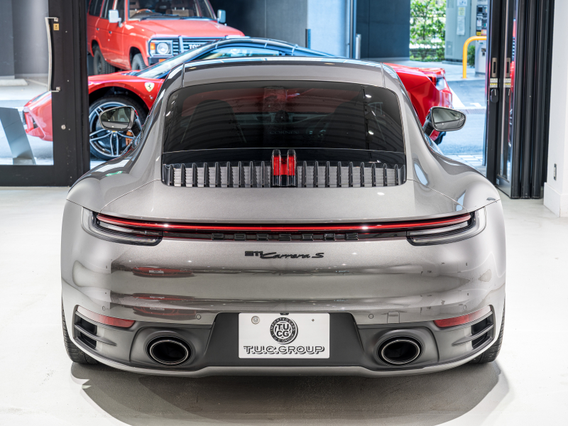 ポルシェ 911(Type992) カレラS 正規D車 エントリードライブ 14wayベージュ革シート 純正PCM BOSEサウンド ACC スポーツエキゾースト 20&21インチAW 2年保証