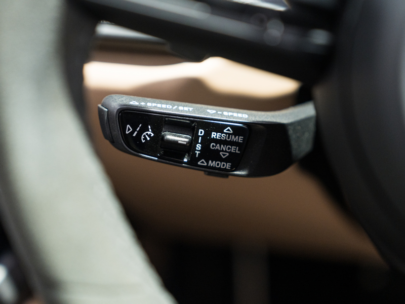 ポルシェ 911(Type992) カレラS 正規D車 エントリードライブ 14wayベージュ革シート 純正PCM BOSEサウンド ACC スポーツエキゾースト 20&21インチAW 2年保証