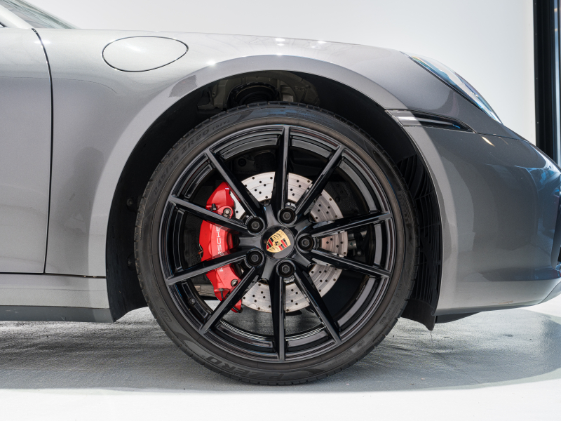 ポルシェ 911(Type992) カレラS 正規D車 エントリードライブ 14wayベージュ革シート 純正PCM BOSEサウンド ACC スポーツエキゾースト 20&21インチAW 2年保証