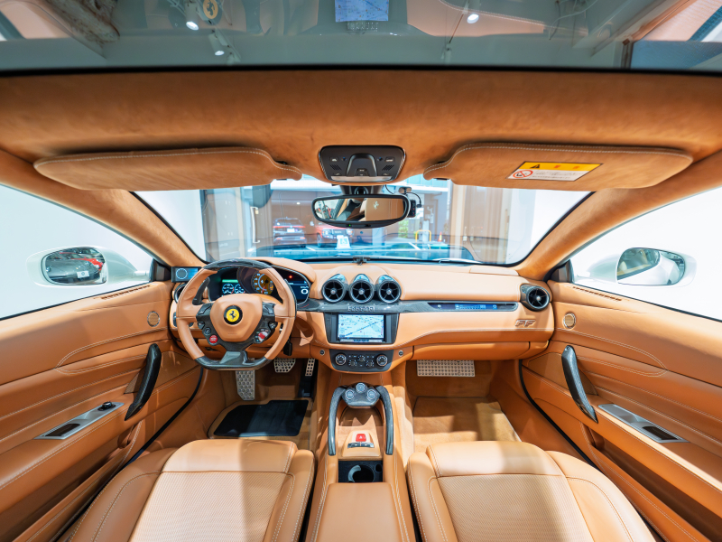 フェラーリ FF Ferrari Four F1 DCT　正規D車 左H ｸｵｲｵ革 ﾌﾙ電動ｼｰﾄﾍﾞﾝﾁﾚｰｼｮﾝ ﾊﾟﾉﾗﾏｶﾞﾗｽﾙｰﾌ ﾊﾟｯｾﾝｼﾞｬｰﾃﾞｨｽﾌﾟﾚｲ LEDｶｰﾎﾞﾝﾄﾞﾗｲﾊﾞｰｿﾞｰﾝ ﾅﾋﾞTV Bｶﾒﾗ 鍛造20ｲﾝﾁ ﾛｰﾀﾞｳﾝ PowerCraftﾏﾌﾗｰ OP800 記録簿多数