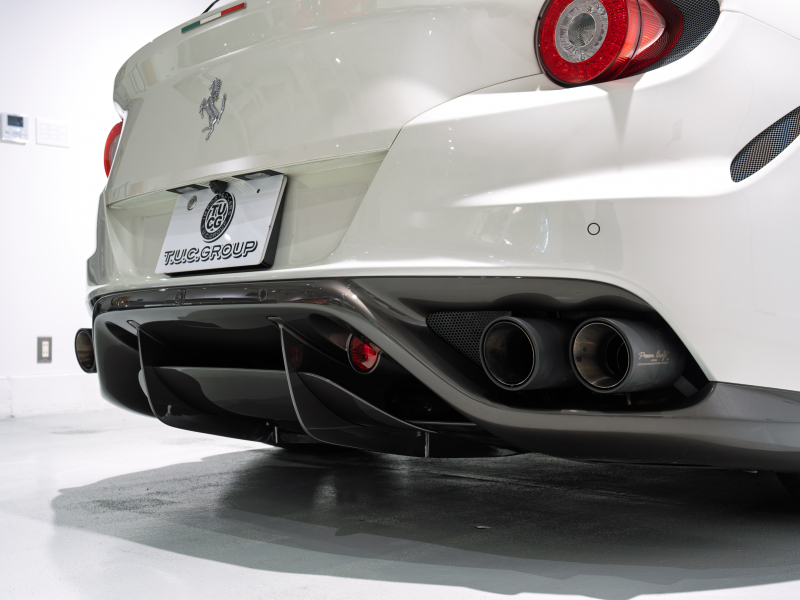 フェラーリ FF Ferrari Four F1 DCT　正規D車 左H ｸｵｲｵ革 ﾌﾙ電動ｼｰﾄﾍﾞﾝﾁﾚｰｼｮﾝ ﾊﾟﾉﾗﾏｶﾞﾗｽﾙｰﾌ ﾊﾟｯｾﾝｼﾞｬｰﾃﾞｨｽﾌﾟﾚｲ LEDｶｰﾎﾞﾝﾄﾞﾗｲﾊﾞｰｿﾞｰﾝ ﾅﾋﾞTV Bｶﾒﾗ 鍛造20ｲﾝﾁ ﾛｰﾀﾞｳﾝ PowerCraftﾏﾌﾗｰ OP800 記録簿多数