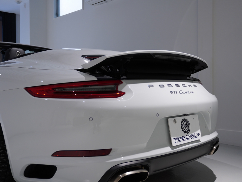 ポルシェ 911(Type991.2) ｶﾚﾗ ｶﾌﾞﾘｵﾚ　後期 正規D車 MY17 黒革 ﾍﾞﾝﾁﾚｰﾀｰ PCMﾅﾋﾞTV Bｶﾒﾗ BOSEｻｳﾝﾄﾞ LEDﾍｯﾄﾞﾗｲﾄ Fﾘﾌﾀｰ 20AW　2年保証付