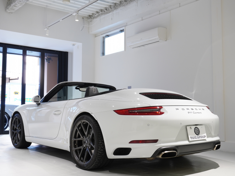 ポルシェ 911(Type991.2) ｶﾚﾗ ｶﾌﾞﾘｵﾚ　後期 正規D車 MY17 黒革 ﾍﾞﾝﾁﾚｰﾀｰ PCMﾅﾋﾞTV Bｶﾒﾗ BOSEｻｳﾝﾄﾞ LEDﾍｯﾄﾞﾗｲﾄ Fﾘﾌﾀｰ 20AW　2年保証付