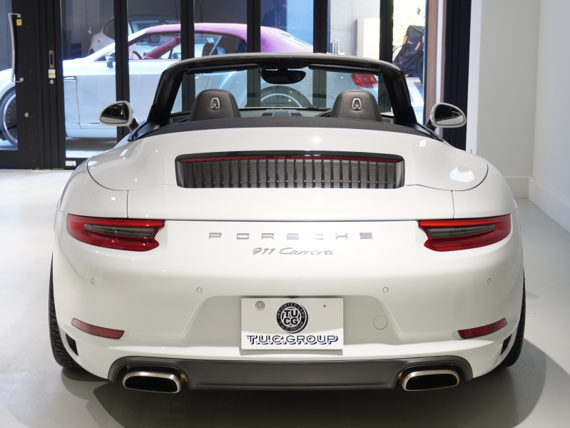 ポルシェ 911(Type991.2) ｶﾚﾗ ｶﾌﾞﾘｵﾚ　後期 正規D車 MY17 黒革 ﾍﾞﾝﾁﾚｰﾀｰ PCMﾅﾋﾞTV Bｶﾒﾗ BOSEｻｳﾝﾄﾞ LEDﾍｯﾄﾞﾗｲﾄ Fﾘﾌﾀｰ 20AW　2年保証付