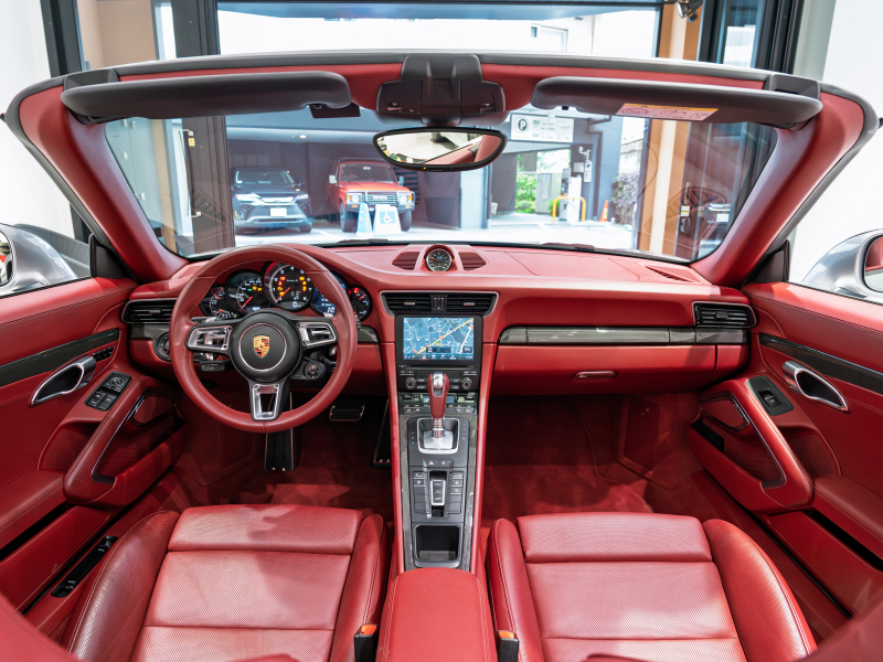 ポルシェ 911(Type991.2) ﾀｰﾎﾞS ｶﾌﾞﾘｵﾚ ｽﾎﾟｰﾂｸﾛﾉPKG　正規D車 左ﾊﾝﾄﾞﾙ ｴﾝﾄﾘｰD ﾚｻﾞｰｲﾝﾃﾘｱ ﾋｰﾀｰ&ﾍﾞﾝﾁﾚｰｼｮﾝ PCMﾅﾋﾞ TVﾁｭｰﾅｰ Burmesterﾊｲｴﾝﾄﾞ ﾌﾛﾝﾄﾘﾌﾄｼｽﾃﾑ  TECHARTｴｱﾛｷｯﾄ OP20ｲﾝﾁAW