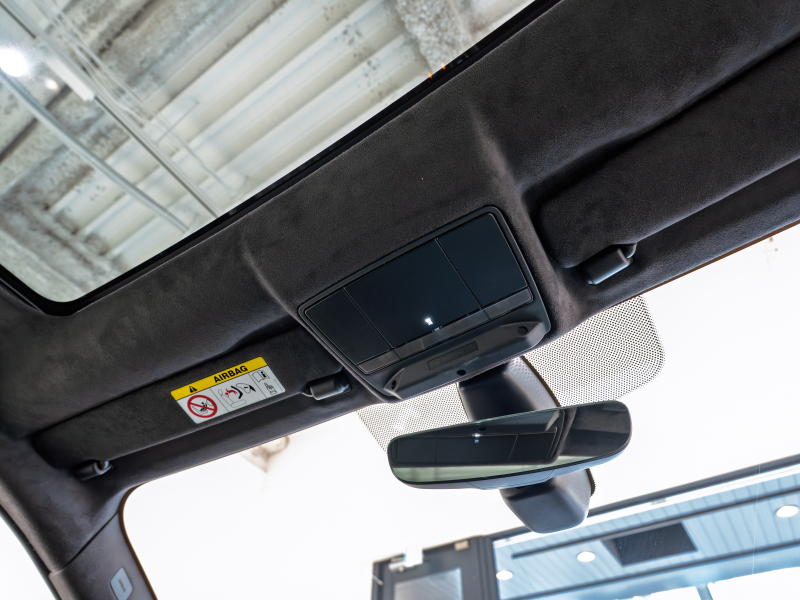 ジャガー Fタイプ SVR 5.0L P575 AWD　正規D車 右H SVRｶｰﾎﾞﾝｾﾗﾐｯｸﾌﾞﾚｰｷﾊﾟｯｸ 12way革ｼｰﾄ ﾋｰﾀｰ&ﾍﾞﾝﾁﾚｰﾀｰ ﾊﾟﾉﾗﾐｯｸR MERIDIAN 専用INCONELｴｷｿﾞｰｽﾄ OP20AW