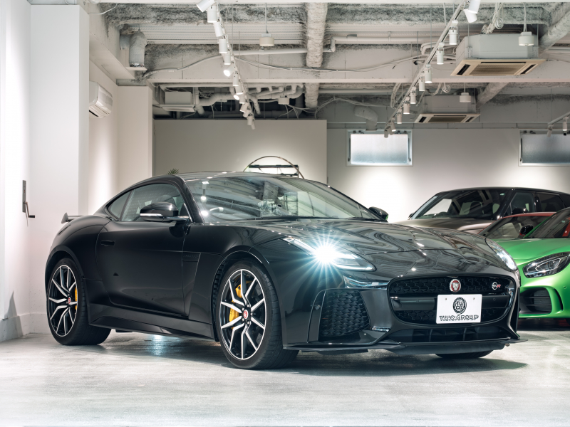 ジャガー Fタイプ SVR 5.0L P575 AWD　正規D車 右H SVRｶｰﾎﾞﾝｾﾗﾐｯｸﾌﾞﾚｰｷﾊﾟｯｸ 12way革ｼｰﾄ ﾋｰﾀｰ&ﾍﾞﾝﾁﾚｰﾀｰ ﾊﾟﾉﾗﾐｯｸR MERIDIAN 専用INCONELｴｷｿﾞｰｽﾄ OP20AW