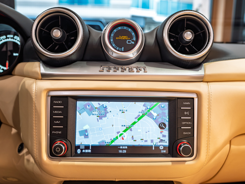 フェラーリ カリフォルニアT F1 DCT　正規D車 左H ｸﾚﾏﾚｻﾞｰ&ﾌﾞﾗｯｸﾀﾞｯｼｭﾎﾞｰﾄﾞ ﾌﾙ電動ｼｰﾄ 純正ﾅﾋﾞ ｶｰﾎﾞﾝLEDｽﾃｱ ｽﾎﾟｰﾂｴｷｿﾞｰｽﾄ Bｶﾒﾗ 電格ﾐﾗｰ OP鍛造20AW EBM