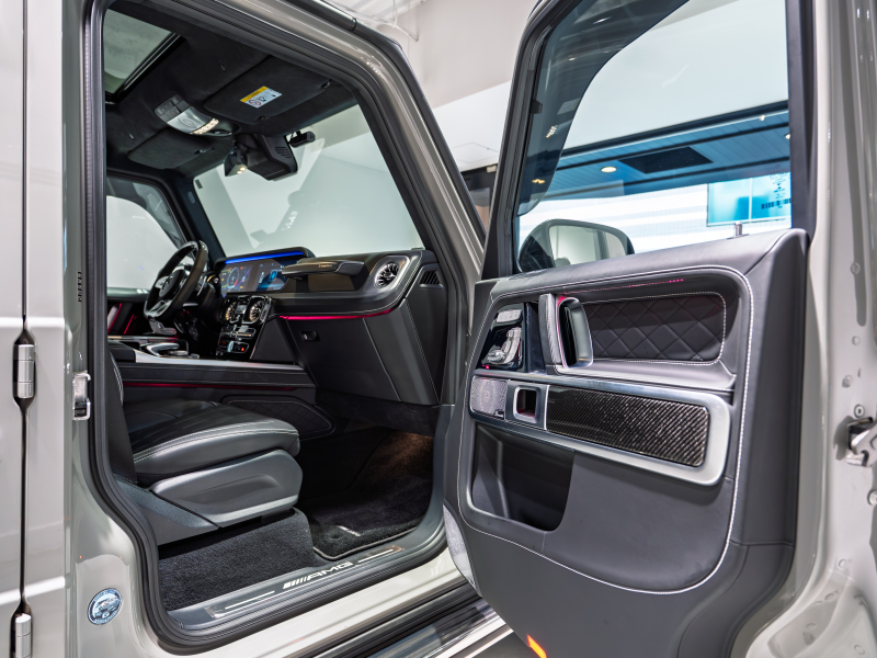 AMG Gクラス G63 20th Anniversary Edition 正規D車 左H 50台限定  クラシックグレー 黒革 サンルーフ 純正ナビTV Burmester AMGパフォーマンスEX AMG22インチAW  BRABUSリップ 2年保証