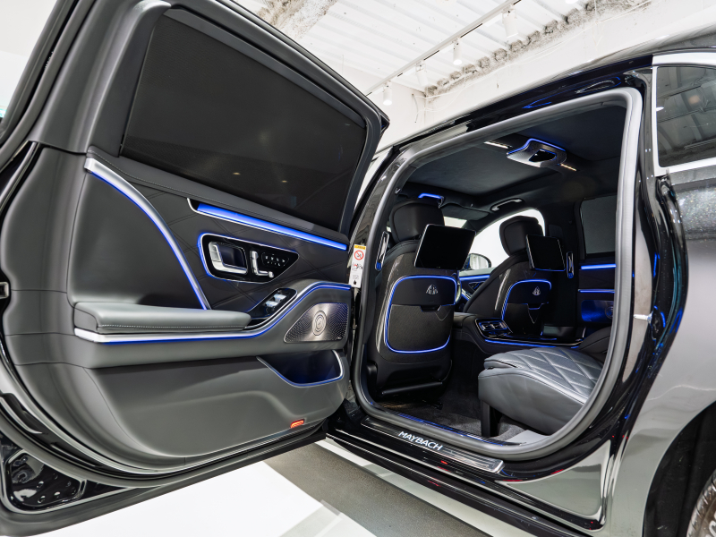 メルセデスマイバッハ Sクラス S580 4MATIC ファーストクラス&ドライバーズPKG 正規D車 1オーナー 4人乗り 黒革 パノラマSR リアアクスル MBUX AR Burmester ARヘッドアップ 専用20インチAW