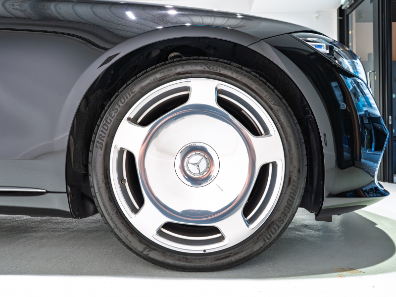 メルセデスマイバッハ Sクラス S580 4MATIC ファーストクラス&ドライバーズPKG 正規D車 1オーナー 4人乗り 黒革 パノラマSR リアアクスル MBUX AR Burmester ARヘッドアップ 専用20インチAW