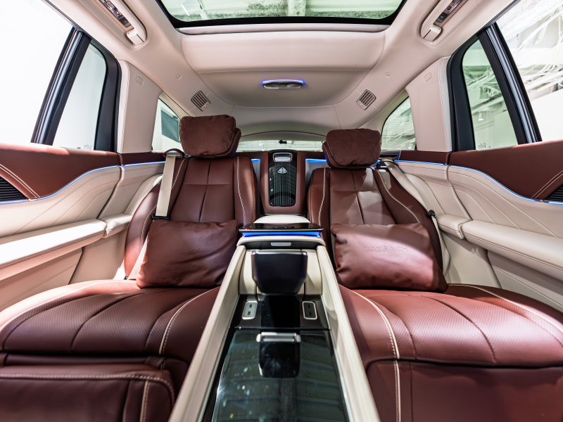 メルセデスマイバッハ GLS GLS600 4MATIC ﾌｧｰｽﾄｸﾗｽPKG　正規D車 1ｵｰﾅｰ 4人乗り ﾏﾎｶﾞﾆｰﾌﾞﾗｳﾝ&ﾏｷｱｰﾄﾍﾞｰｼﾞｭｲﾝﾃﾘｱ ﾊﾟﾉﾗﾏSR 純正MBUX 360ｶﾒﾗ Burmesterﾊｲｴﾝﾄﾞ ﾘｱｴﾝﾀｰﾃｲﾝﾒﾝﾄ　新車保証継承可