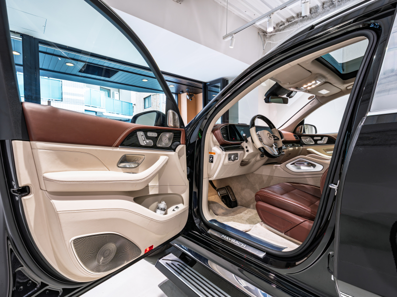 メルセデスマイバッハ GLS GLS600 4MATIC ﾌｧｰｽﾄｸﾗｽPKG　正規D車 1ｵｰﾅｰ 4人乗り ﾏﾎｶﾞﾆｰﾌﾞﾗｳﾝ&ﾏｷｱｰﾄﾍﾞｰｼﾞｭｲﾝﾃﾘｱ ﾊﾟﾉﾗﾏSR 純正MBUX 360ｶﾒﾗ Burmesterﾊｲｴﾝﾄﾞ ﾘｱｴﾝﾀｰﾃｲﾝﾒﾝﾄ　新車保証継承可