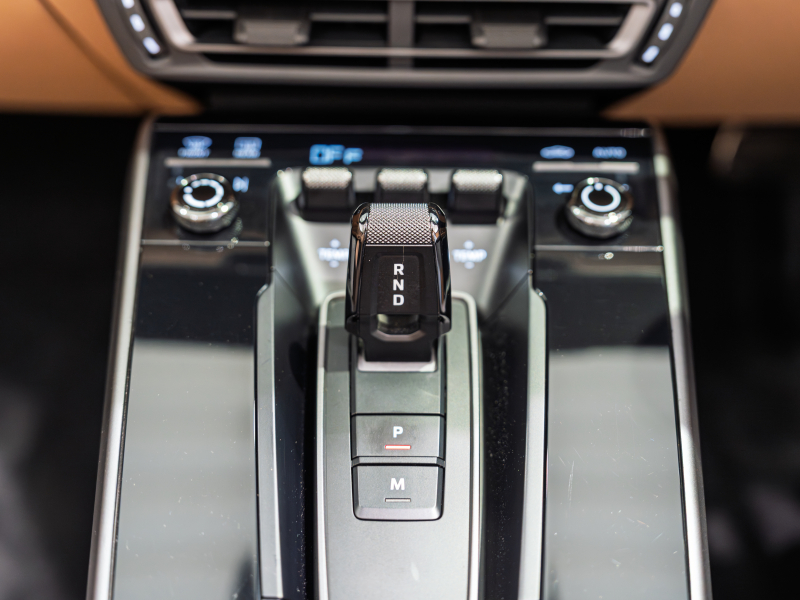 ポルシェ 911(Type992) ｶﾚﾗS ｶﾌﾞﾘｵﾚ　正規D車 ｴﾝﾄﾘｰD ﾍﾞｰｼﾞｭﾚｻﾞｰ 14wayｱﾀﾞﾌﾟﾃｨﾌﾞｼｰﾄ ﾍﾞﾝﾁﾚｰｼｮﾝ 純正PCM ACC ﾚｰﾝﾁｪﾝｼﾞA ｽﾎﾟｰﾂｴｷｿﾞｰｽﾄ 20&21ｲﾝﾁAW