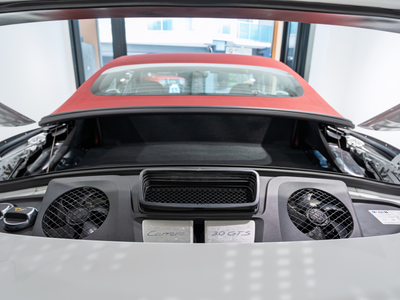 ポルシェ 911(Type991.2) ｶﾚﾗGTS ｶﾌﾞﾘｵﾚ ｽﾎﾟｰﾂｸﾛﾉPKG　正規D車 MY18 4wayｽﾎﾟｰﾂｼｰﾄ ｼｰﾄﾋｰﾀｰ PCMﾅﾋﾞ CarPlay Bｶﾒﾗ ｽﾎﾟｰﾂｴｸﾞｿﾞｰｽﾄ ﾊﾟﾜｽﾃﾌﾟﾗｽ 20AW