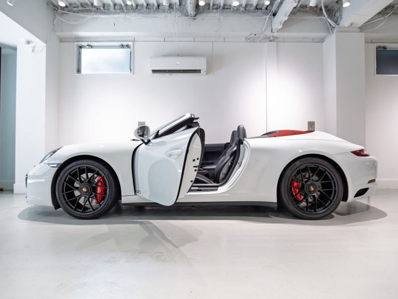 ポルシェ 911(Type991.2) ｶﾚﾗGTS ｶﾌﾞﾘｵﾚ ｽﾎﾟｰﾂｸﾛﾉPKG　正規D車 MY18 4wayｽﾎﾟｰﾂｼｰﾄ ｼｰﾄﾋｰﾀｰ PCMﾅﾋﾞ CarPlay Bｶﾒﾗ ｽﾎﾟｰﾂｴｸﾞｿﾞｰｽﾄ ﾊﾟﾜｽﾃﾌﾟﾗｽ 20AW