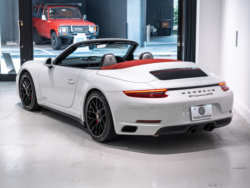ポルシェ 911(Type991.2) ｶﾚﾗGTS ｶﾌﾞﾘｵﾚ ｽﾎﾟｰﾂｸﾛﾉPKG　正規D車 MY18 4wayｽﾎﾟｰﾂｼｰﾄ ｼｰﾄﾋｰﾀｰ PCMﾅﾋﾞ CarPlay Bｶﾒﾗ ｽﾎﾟｰﾂｴｸﾞｿﾞｰｽﾄ ﾊﾟﾜｽﾃﾌﾟﾗｽ 20AW