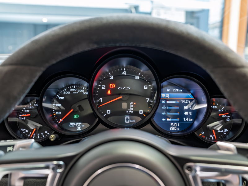 ポルシェ 911(Type991.2) ｶﾚﾗGTS ｶﾌﾞﾘｵﾚ ｽﾎﾟｰﾂｸﾛﾉPKG　正規D車 MY18 4wayｽﾎﾟｰﾂｼｰﾄ ｼｰﾄﾋｰﾀｰ PCMﾅﾋﾞ CarPlay Bｶﾒﾗ ｽﾎﾟｰﾂｴｸﾞｿﾞｰｽﾄ ﾊﾟﾜｽﾃﾌﾟﾗｽ 20AW