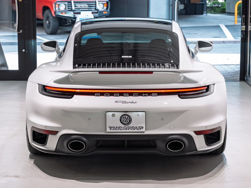 ポルシェ 911(Type992) ﾀｰﾎﾞ PDK ｽﾎﾟｰﾂｸﾛﾉPKG　正規D車 1ｵｰﾅｰ 黒革18way 電動ｶﾞﾗｽｻﾝﾙｰﾌ ﾋｰﾀｰ&ﾍﾞﾝﾁﾚｰｼｮﾝ PCMﾅﾋﾞ CarPlay BOSE ｽﾎﾟｰﾂｴｸﾞｿﾞｰｽﾄ ﾀｰﾎﾞSﾃﾞｻﾞｲﾝ20&21AW　新車保証継承可