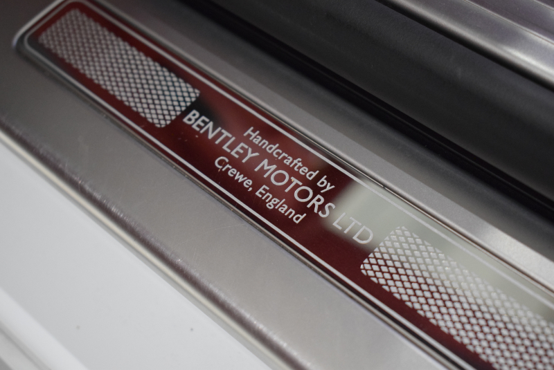 ベントレー コンチネンタルGTコンバーチブル W12 6.0　正規D車 ｷｰﾚｽｺﾞｰ Hotspur×Linenｲﾝﾃﾘｱ Claretｿﾌﾄﾄｯﾌﾟ 純正ﾅﾋﾞTV ﾍﾞﾝﾁﾚｰﾃｯﾄﾞFｼｰﾄ ｺﾝﾄﾗｽﾄｽﾃｯﾁ HF22ｲﾝﾁAW MANSORYﾄﾗﾝｸｽﾎﾟｲﾗｰ iiDﾛﾜﾘﾝｸﾞｷｯﾄ