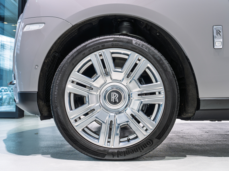 ロールスロイス カリナン Cullinan LHD　正規D車 1ｵｰﾅｰ Tempest Grey ﾀﾝﾚｻﾞｰ ﾌﾙ電動ｼｰﾄ ｼｰﾄﾋｰﾀｰ&ﾍﾞﾝﾁﾚｰﾀｰ 純正ﾅﾋﾞTV CarPlay ｼﾝｸﾞﾙｺｰﾁﾗｲﾝMandarin ｵｰﾌﾟﾝﾎﾟｱﾌﾞﾗｯｸｳｯﾄﾞ ﾌﾙﾎﾟﾘｯｼｭ22AW