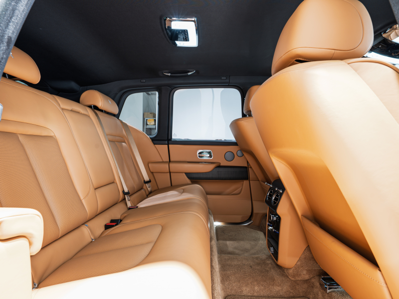 ロールスロイス カリナン Cullinan LHD　正規D車 1ｵｰﾅｰ Tempest Grey ﾀﾝﾚｻﾞｰ ﾌﾙ電動ｼｰﾄ ｼｰﾄﾋｰﾀｰ&ﾍﾞﾝﾁﾚｰﾀｰ 純正ﾅﾋﾞTV CarPlay ｼﾝｸﾞﾙｺｰﾁﾗｲﾝMandarin ｵｰﾌﾟﾝﾎﾟｱﾌﾞﾗｯｸｳｯﾄﾞ ﾌﾙﾎﾟﾘｯｼｭ22AW