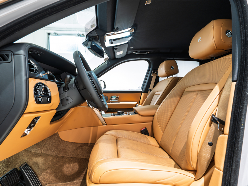 ロールスロイス カリナン Cullinan LHD　正規D車 1ｵｰﾅｰ Tempest Grey ﾀﾝﾚｻﾞｰ ﾌﾙ電動ｼｰﾄ ｼｰﾄﾋｰﾀｰ&ﾍﾞﾝﾁﾚｰﾀｰ 純正ﾅﾋﾞTV CarPlay ｼﾝｸﾞﾙｺｰﾁﾗｲﾝMandarin ｵｰﾌﾟﾝﾎﾟｱﾌﾞﾗｯｸｳｯﾄﾞ ﾌﾙﾎﾟﾘｯｼｭ22AW