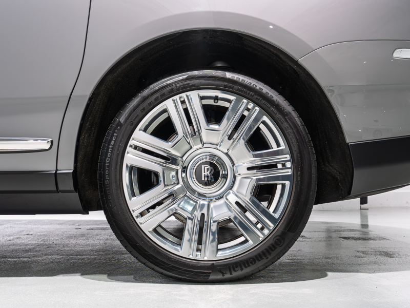 ロールスロイス カリナン Cullinan LHD　正規D車 1ｵｰﾅｰ Tempest Grey ﾀﾝﾚｻﾞｰ ﾌﾙ電動ｼｰﾄ ｼｰﾄﾋｰﾀｰ&ﾍﾞﾝﾁﾚｰﾀｰ 純正ﾅﾋﾞTV CarPlay ｼﾝｸﾞﾙｺｰﾁﾗｲﾝMandarin ｵｰﾌﾟﾝﾎﾟｱﾌﾞﾗｯｸｳｯﾄﾞ ﾌﾙﾎﾟﾘｯｼｭ22AW