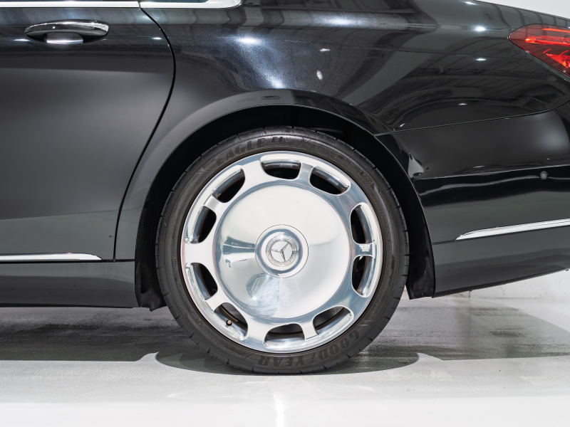 メルセデスマイバッハ Sクラス S650 ファーストクラスPKG 正規D車 後期モデル 4人乗り 黒革 パノラマSR 純正ナビTV CarPlay Burmester リアエンターテインメント 専用20AW