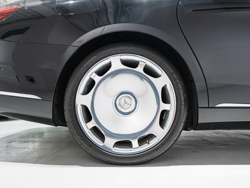 メルセデスマイバッハ Sクラス S650 ファーストクラスPKG 正規D車 後期モデル 4人乗り 黒革 パノラマSR 純正ナビTV CarPlay Burmester リアエンターテインメント 専用20AW