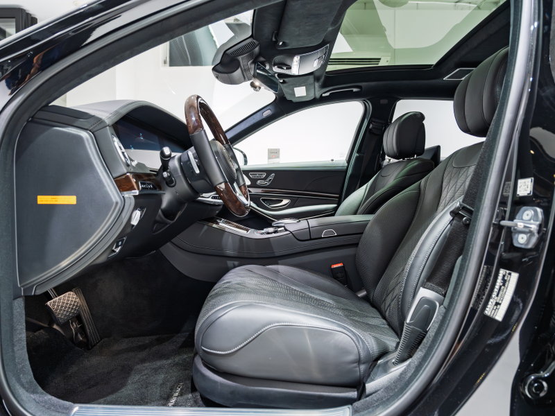 メルセデスマイバッハ Sクラス S650 ファーストクラスPKG 正規D車 後期モデル 4人乗り 黒革 パノラマSR 純正ナビTV CarPlay Burmester リアエンターテインメント 専用20AW