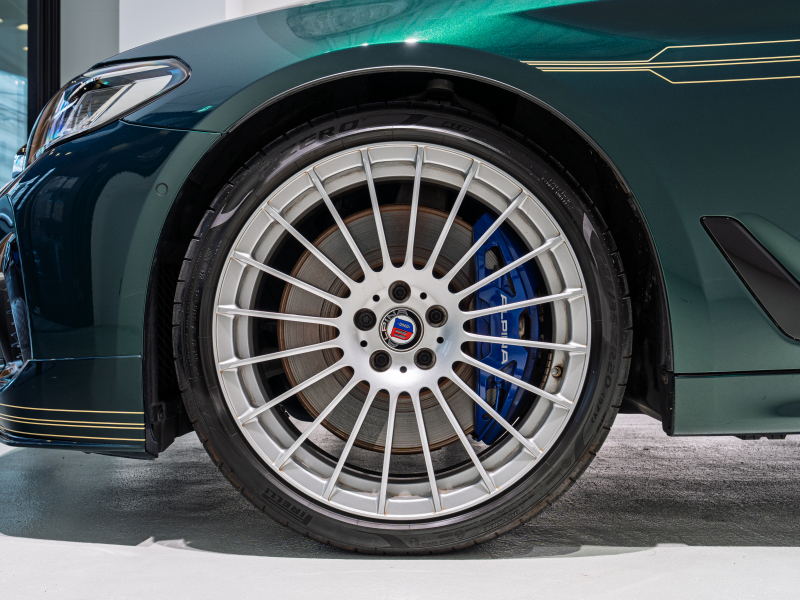 アルピナ D5 D5 S ﾘﾑｼﾞﾝ　正規D車 1ｵｰﾅｰ 後期ﾓﾃﾞﾙ ｺﾝﾌｫA ﾄﾞﾗｲﾋﾞﾝｸﾞｱｼｽﾄﾌﾟﾛ  茶革 ｻﾝﾙｰﾌ 純正ﾅﾋﾞTV harman/kardon ｸﾗｼｯｸ20AW